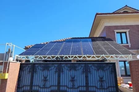 Сонячна станція м.Одеса , котеджне містечко Совіньон